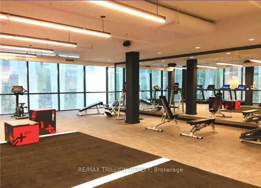 85 Wood Street, #2102