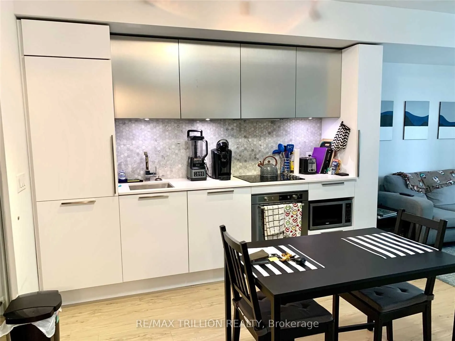 85 Wood Street, #2102