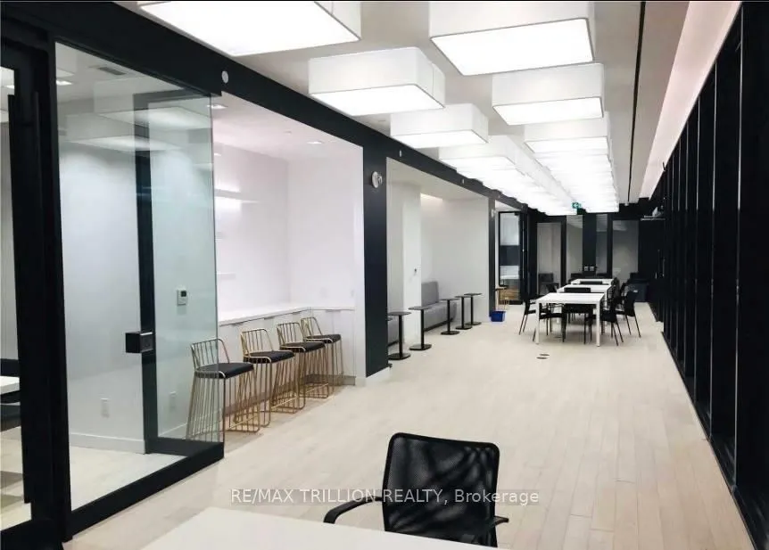 85 Wood Street, #2102