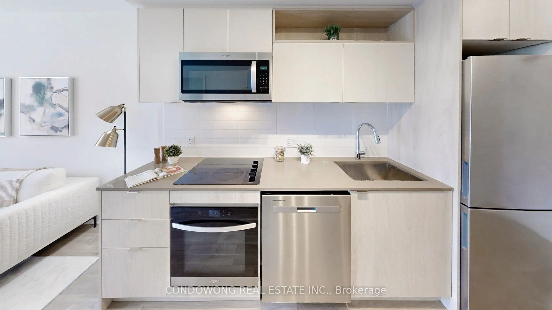 100 Dalhousie Street, #202