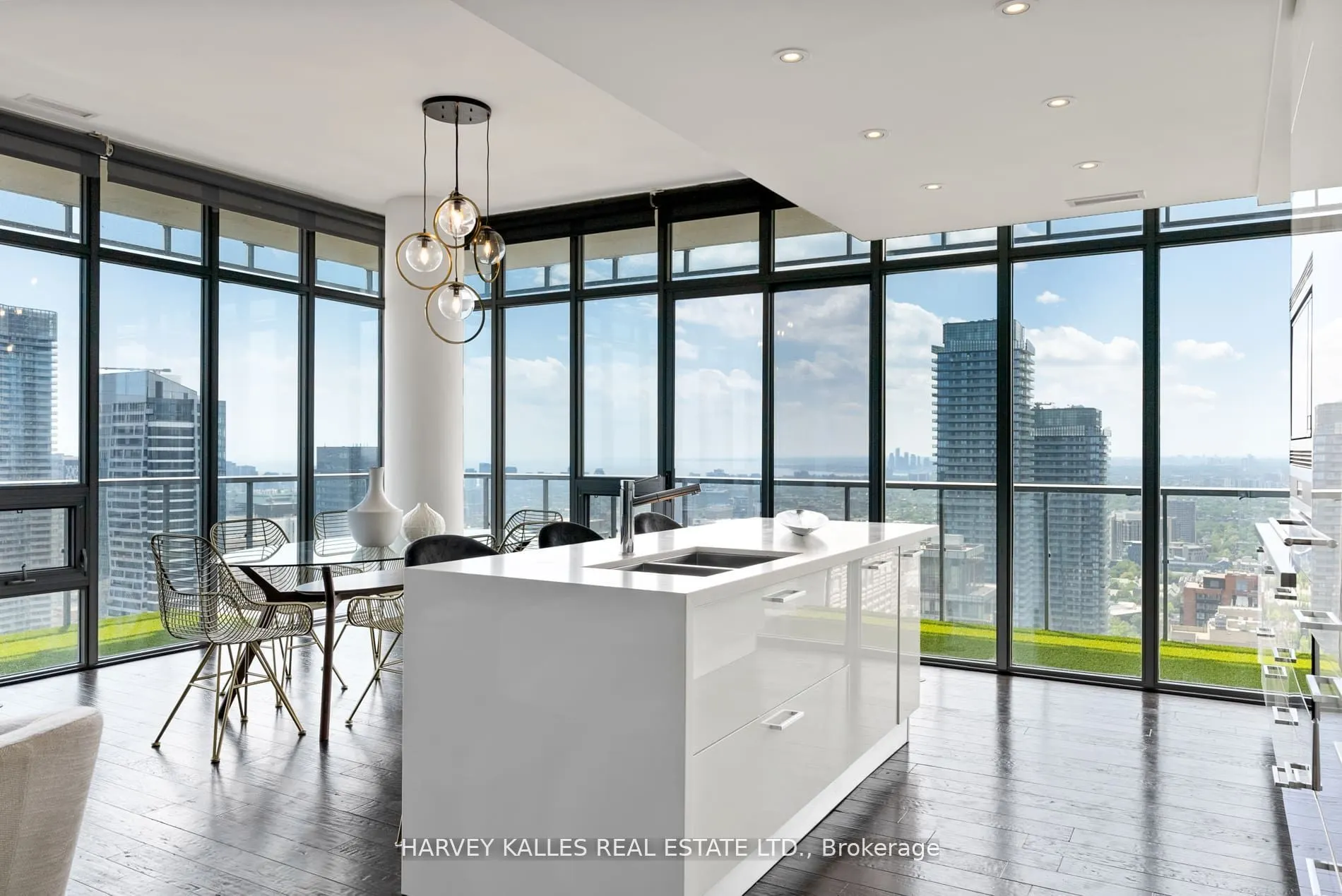 33 Charles Street E, #PH4503