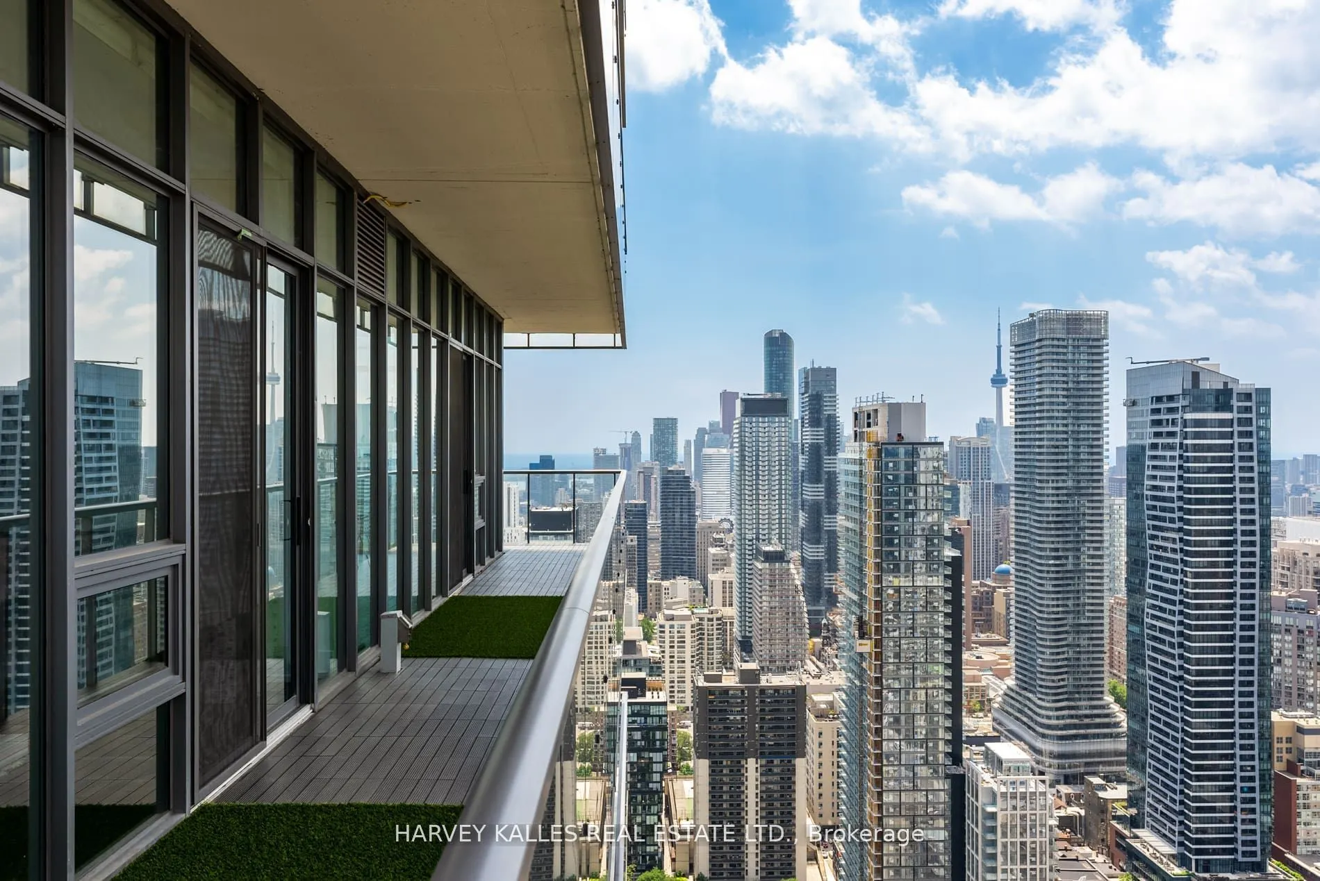 33 Charles Street E, #PH4503