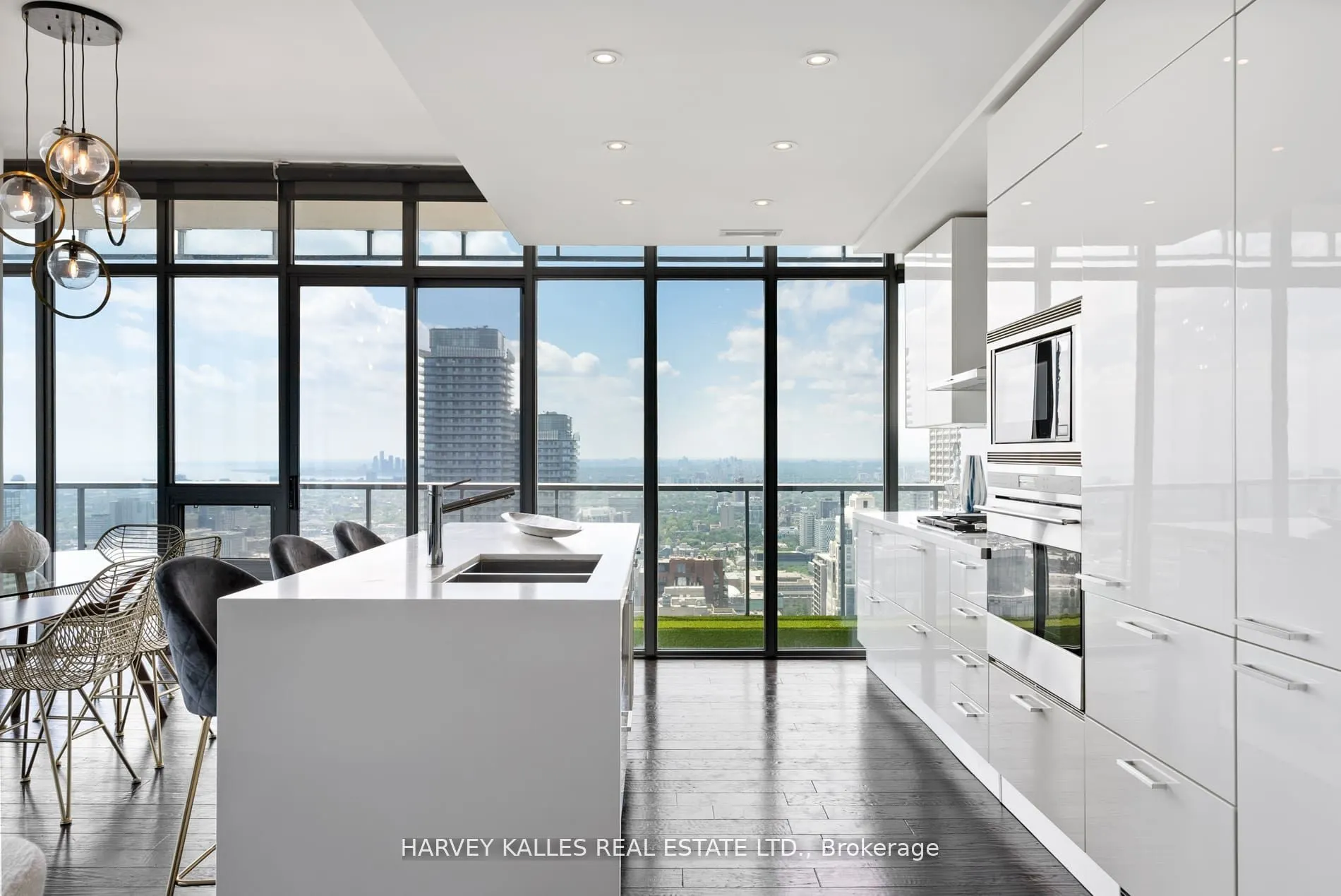 33 Charles Street E, #PH4503