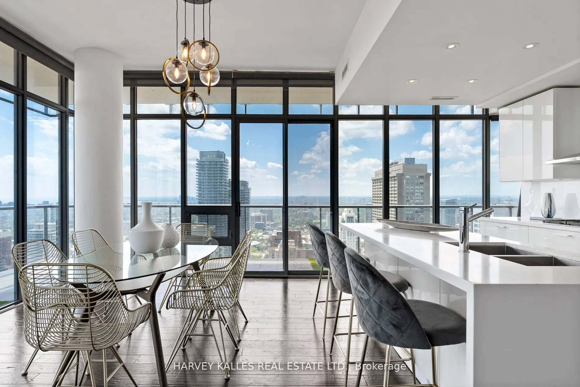 33 Charles Street E, #PH4503