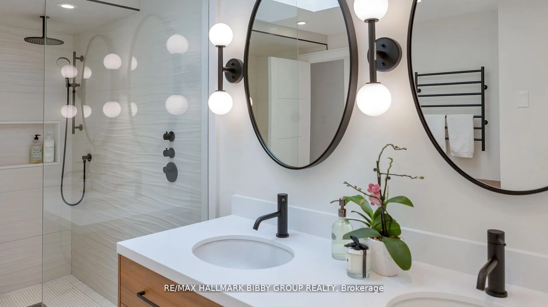 99 Harbour Square, #613