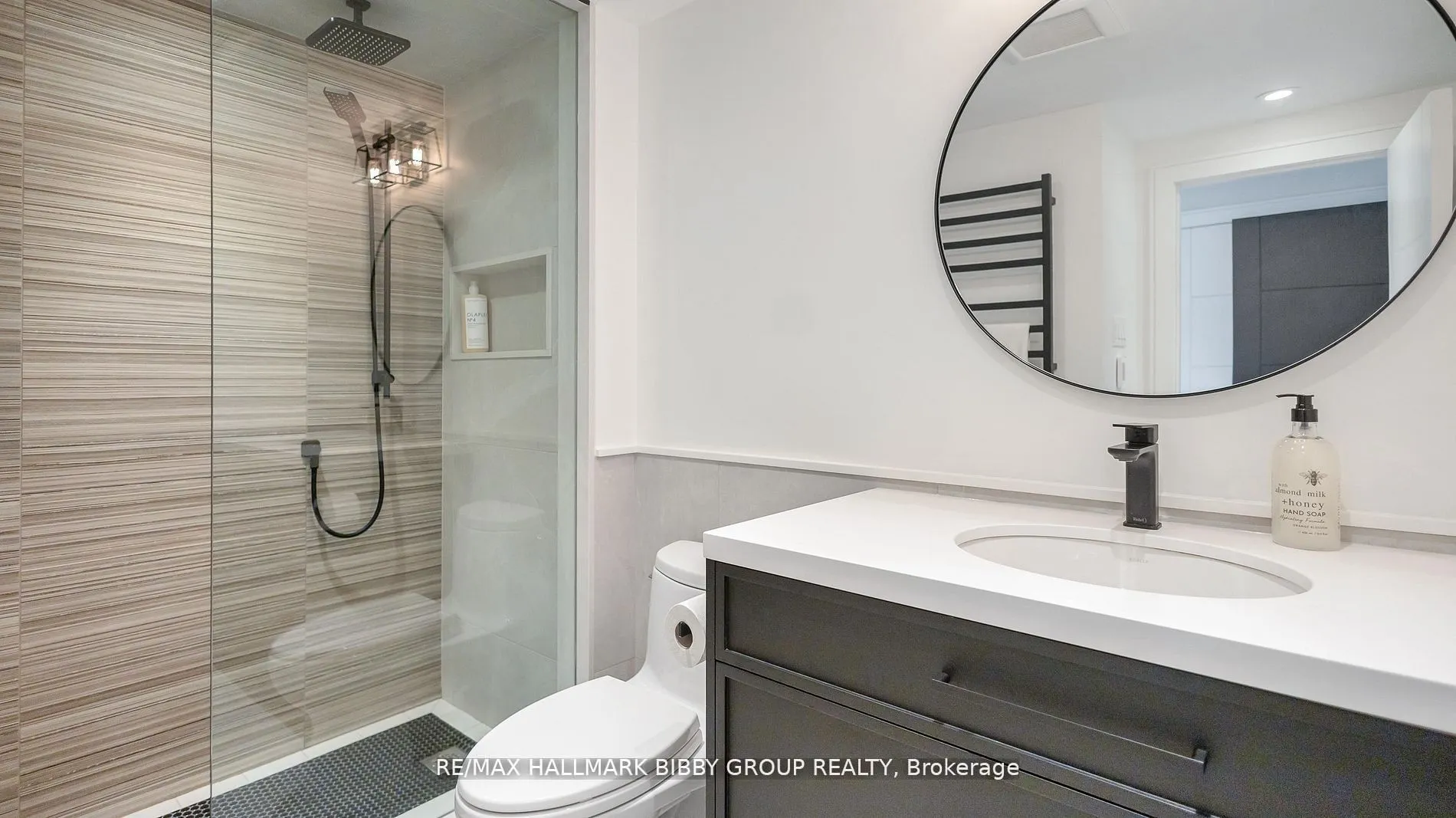 99 Harbour Square, #613