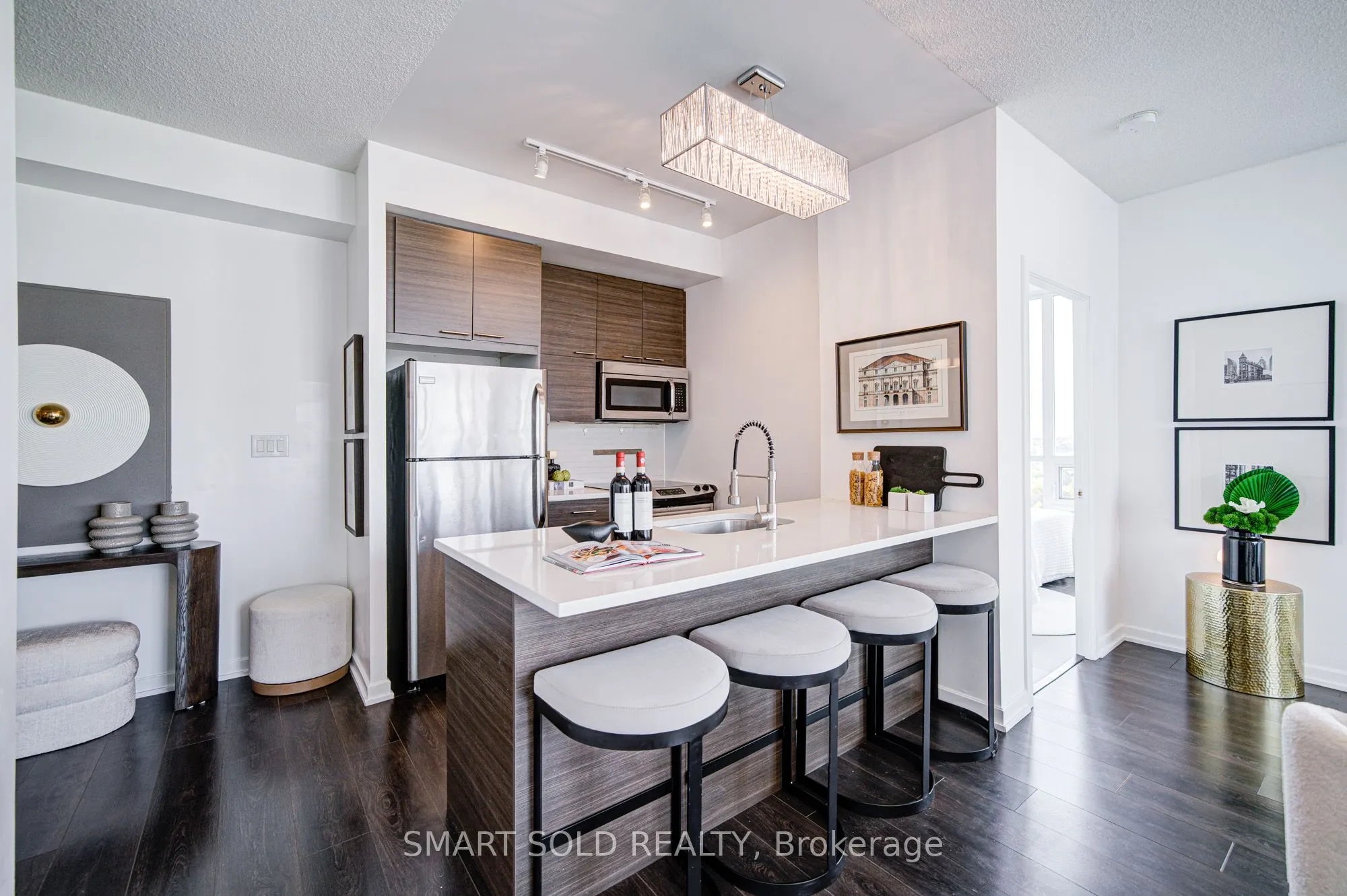 66 Forest Manor Road, #802