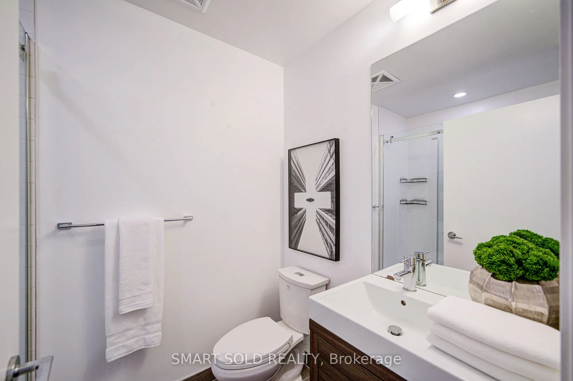 66 Forest Manor Road, #802