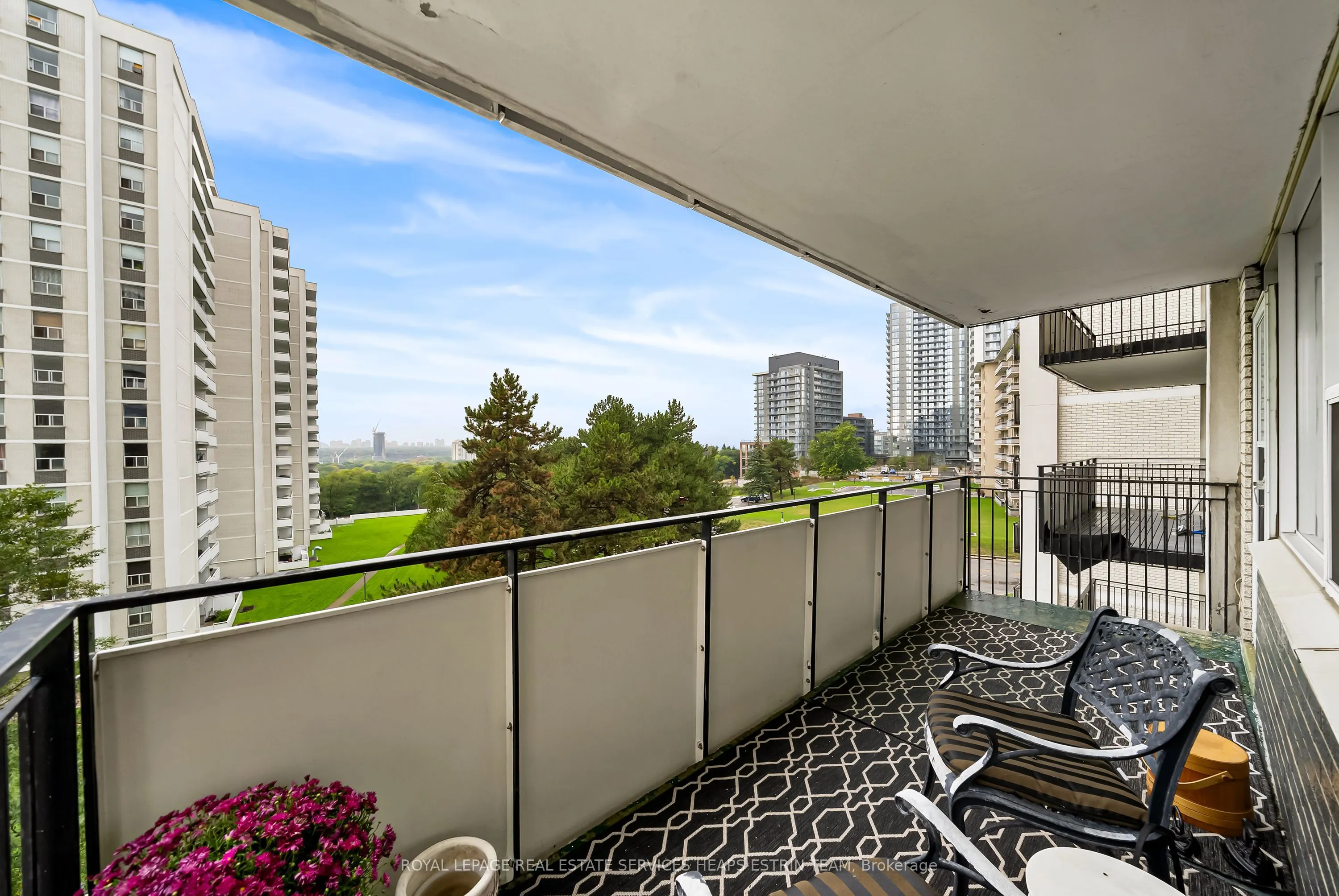 20 Forest Manor Road, #506