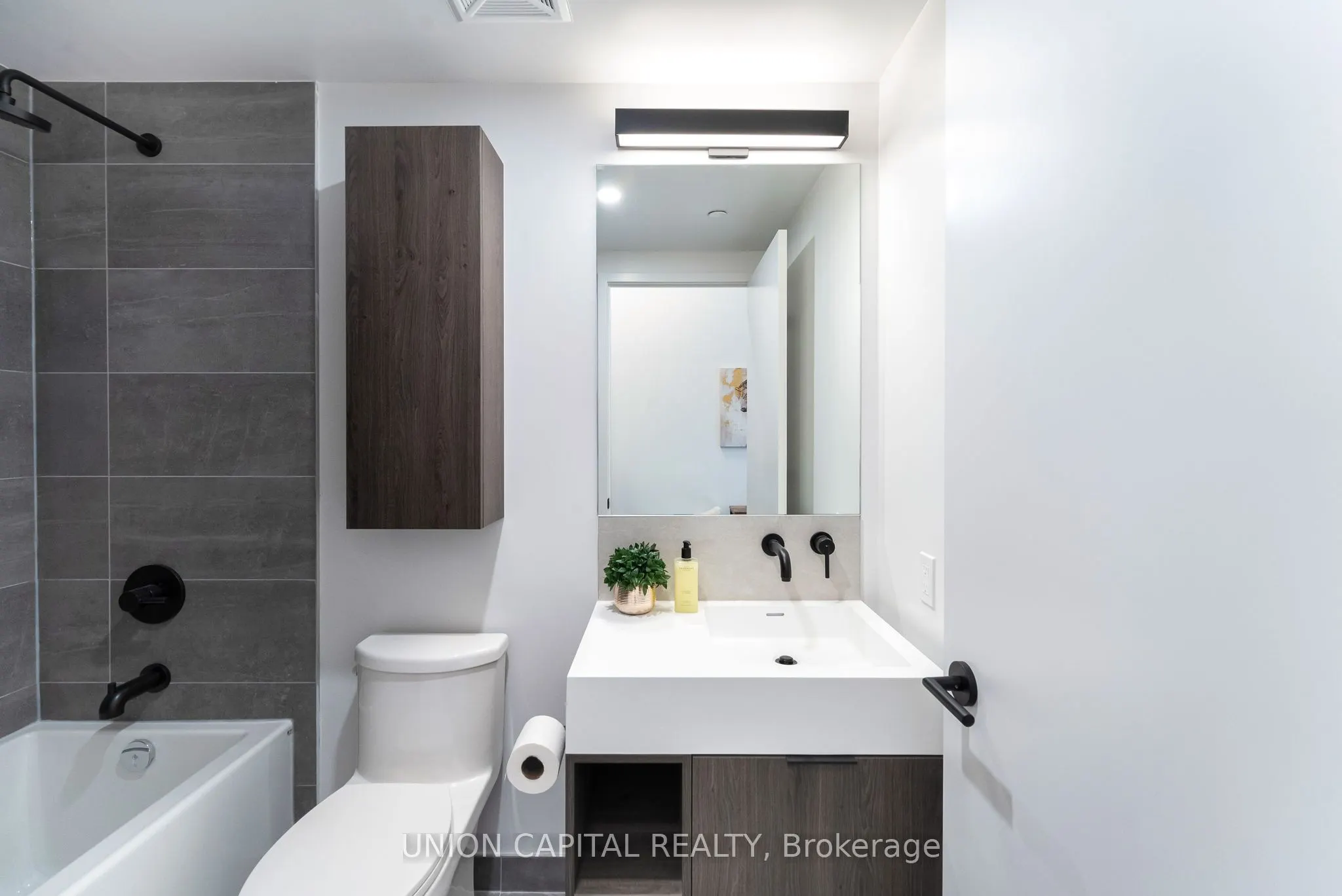 108 Peter Street, #301