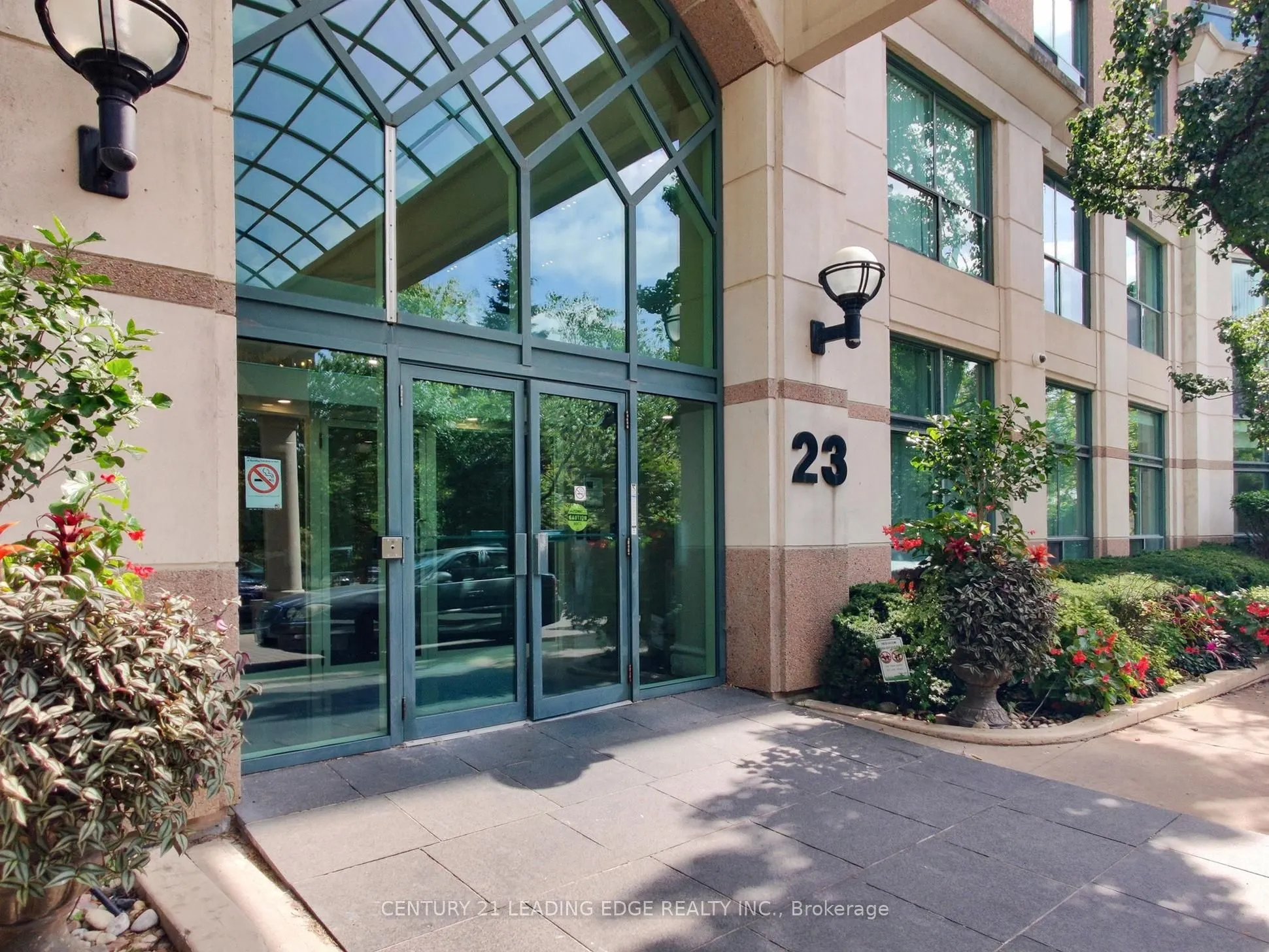 23 Lorraine Drive, #1913