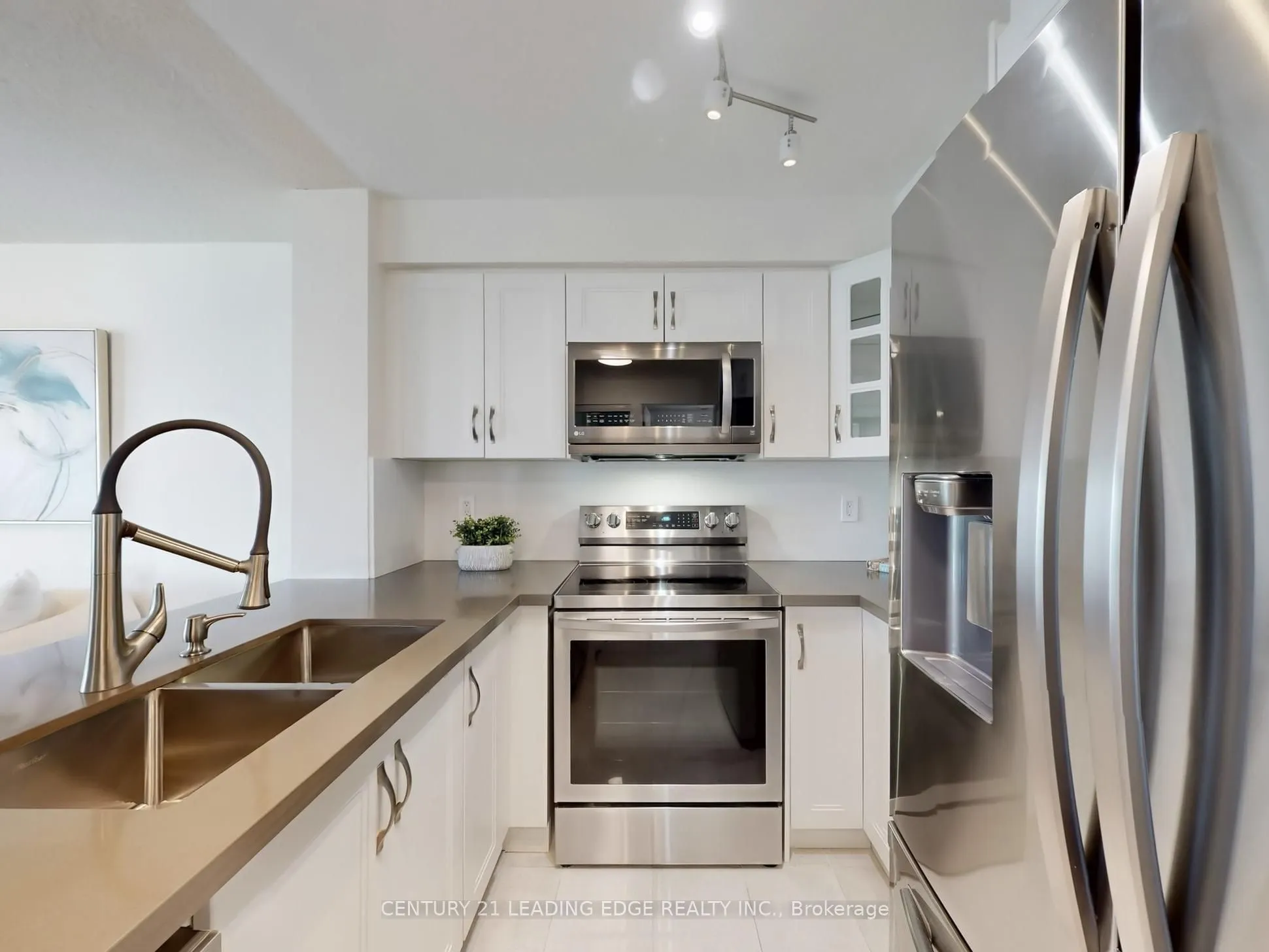 23 Lorraine Drive, #1913