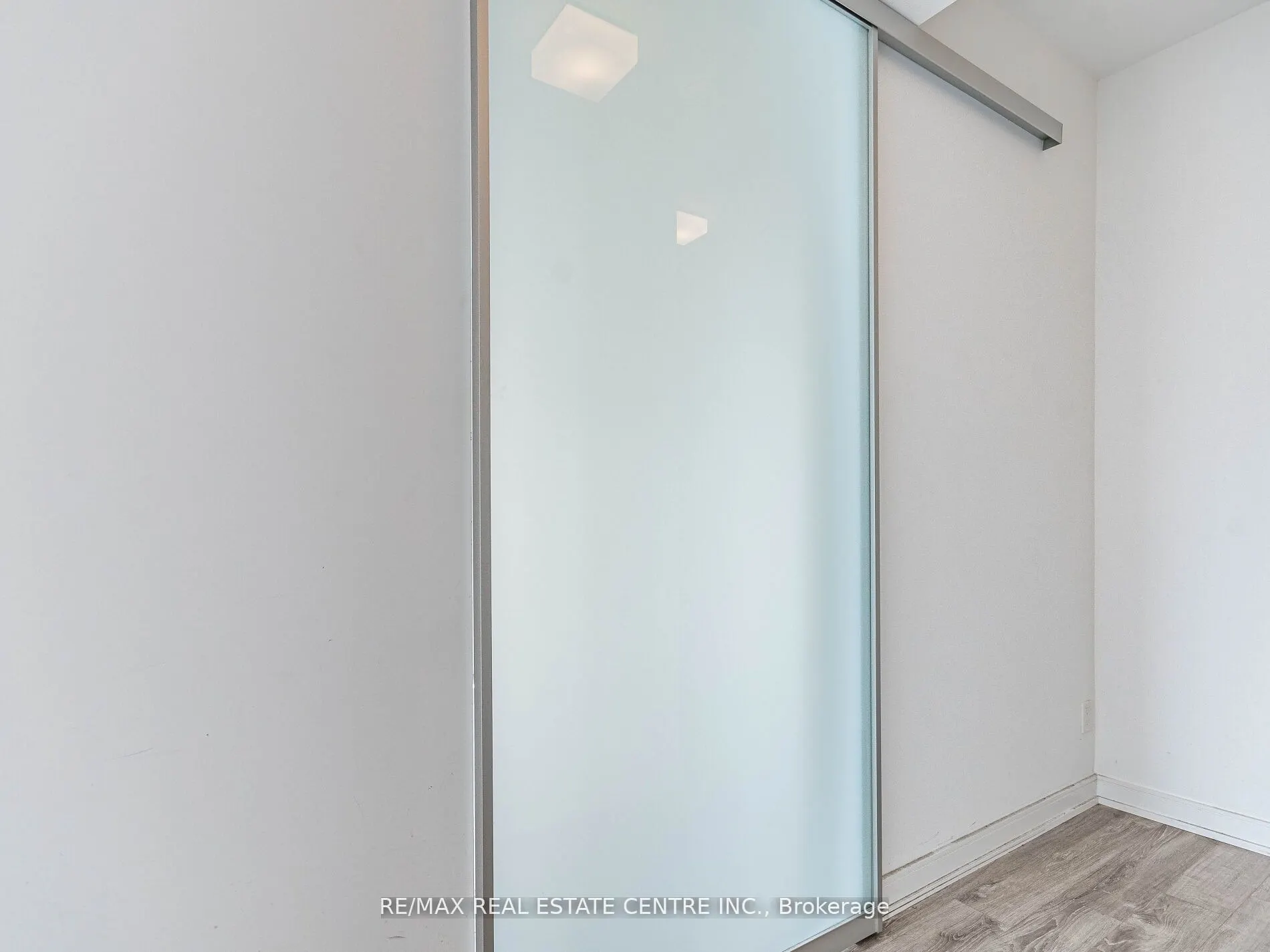 28 Wellesley Street, #3302