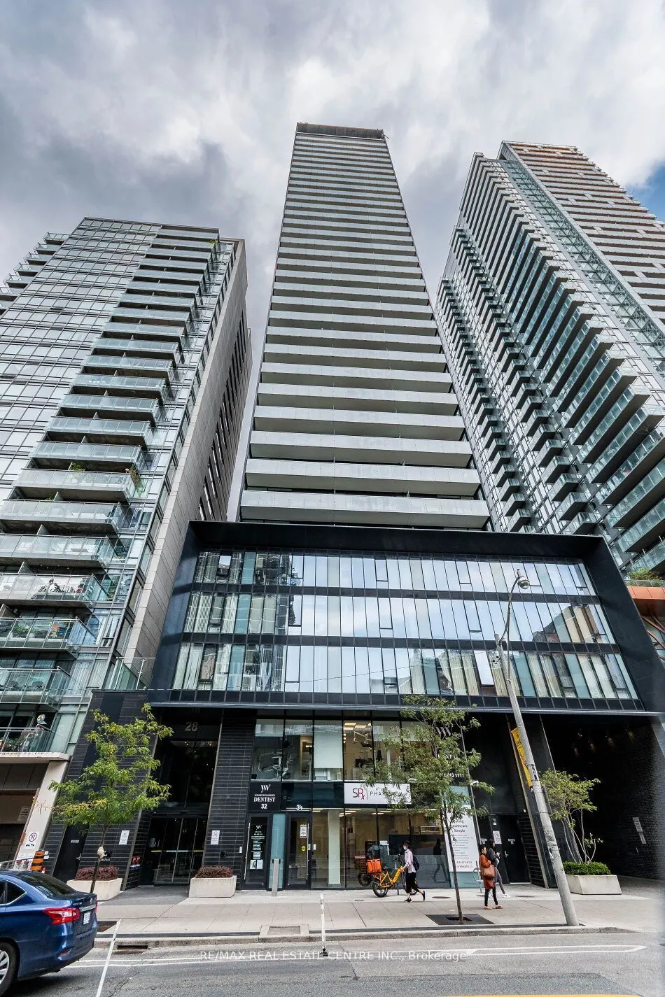 28 Wellesley Street, #3302