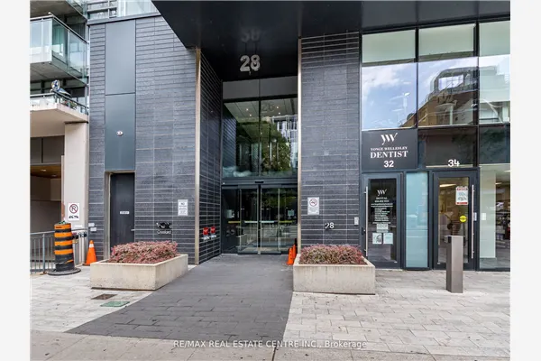 28 Wellesley Street, #3302