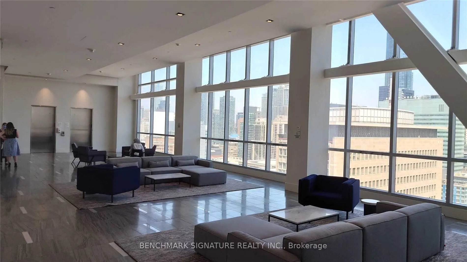 488 University Avenue, #2805