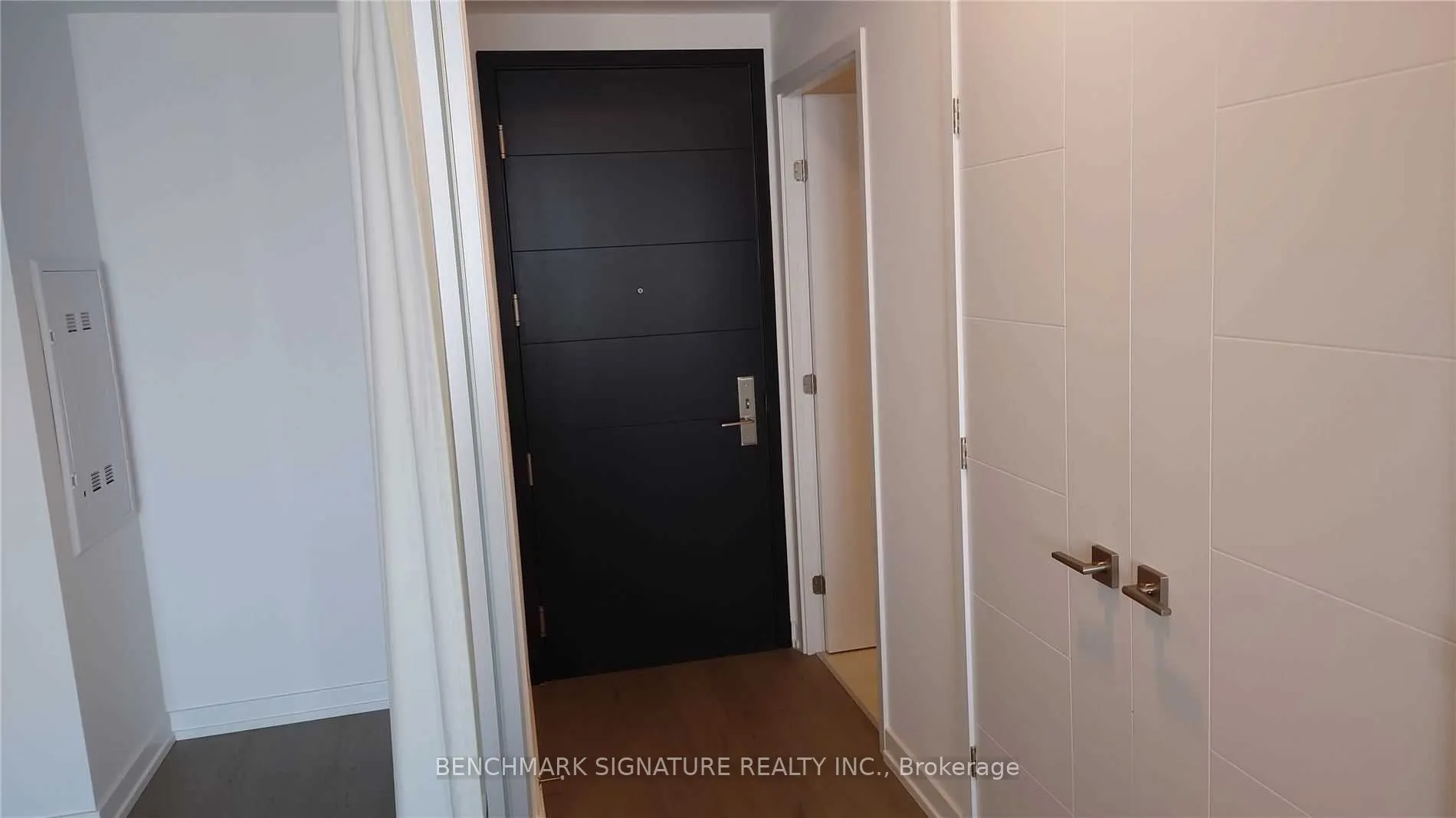 488 University Avenue, #2805