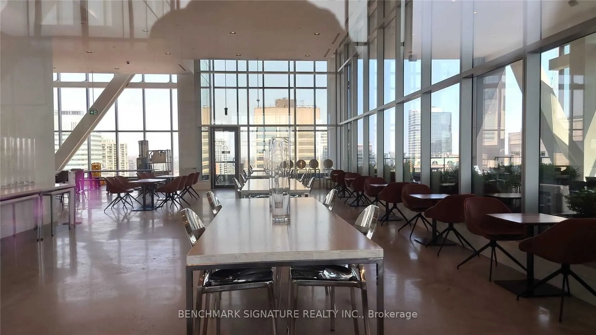 488 University Avenue, #2805