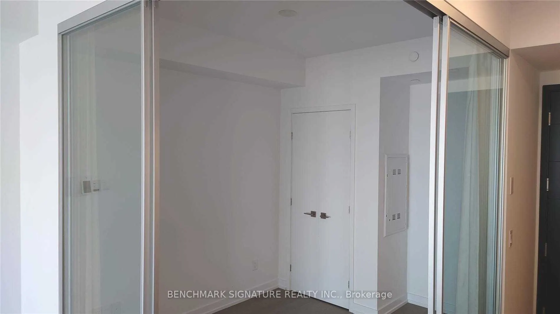 488 University Avenue, #2805