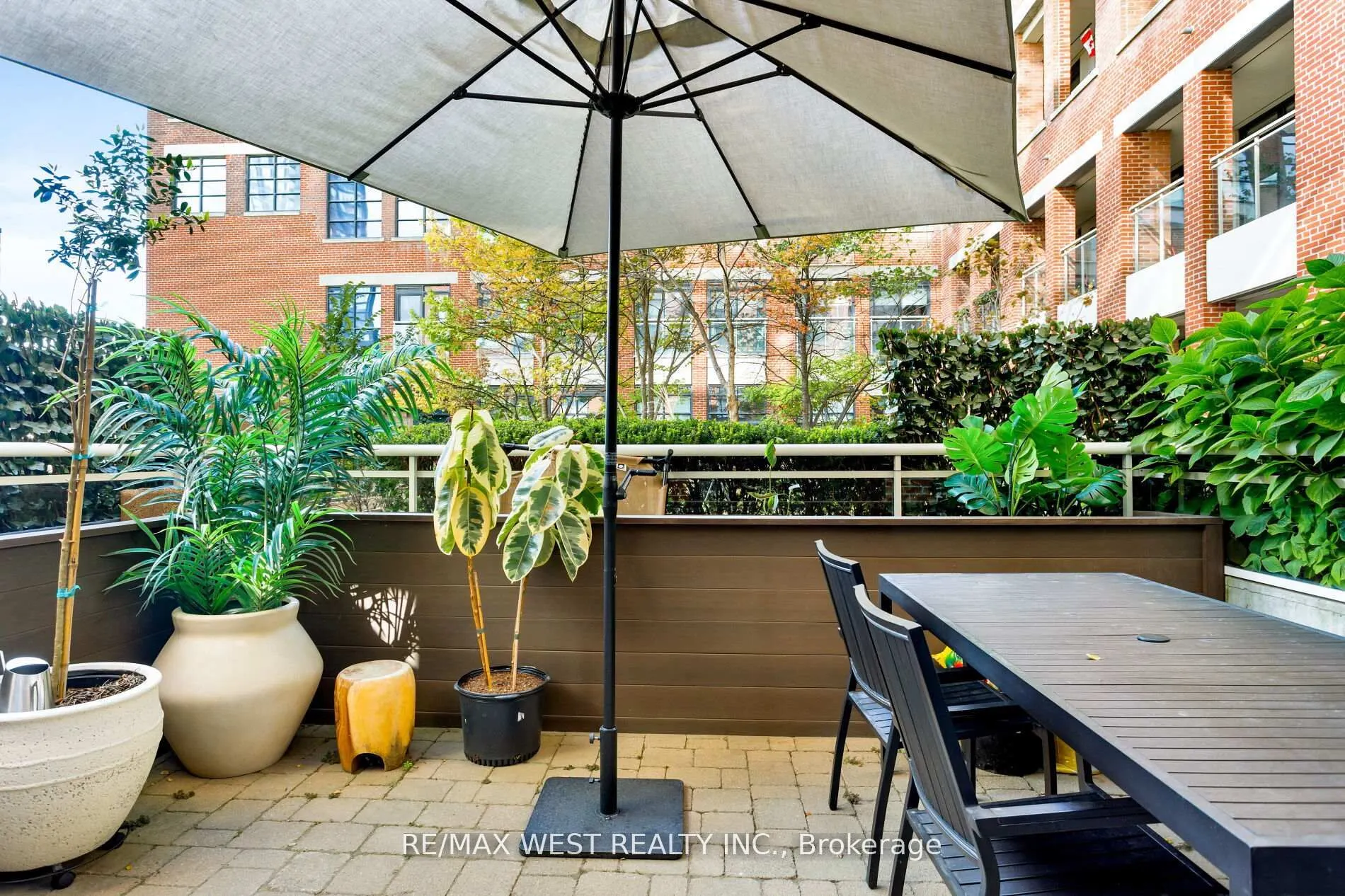 43 Hanna Avenue, #115