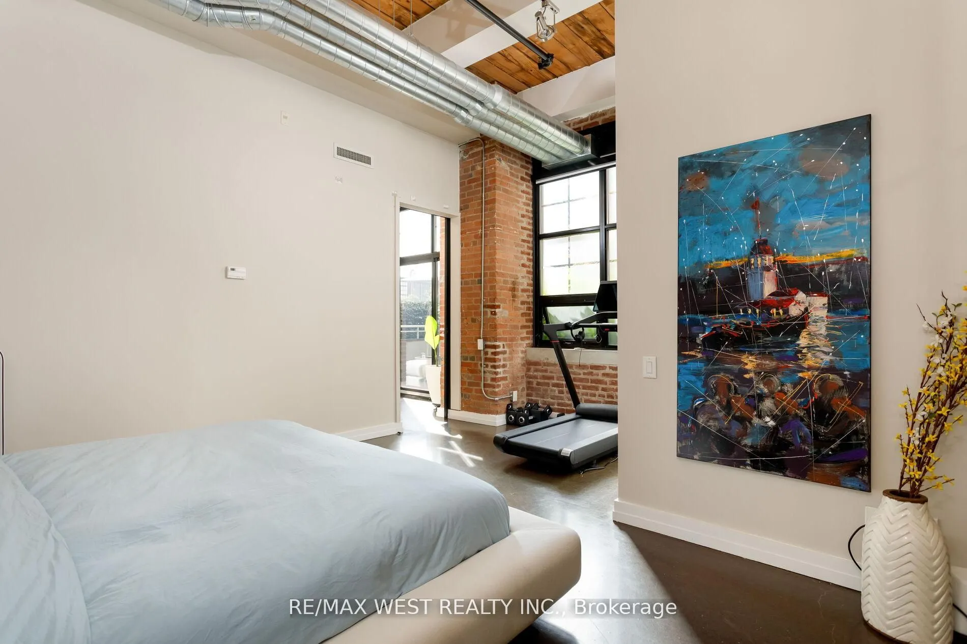 43 Hanna Avenue, #115