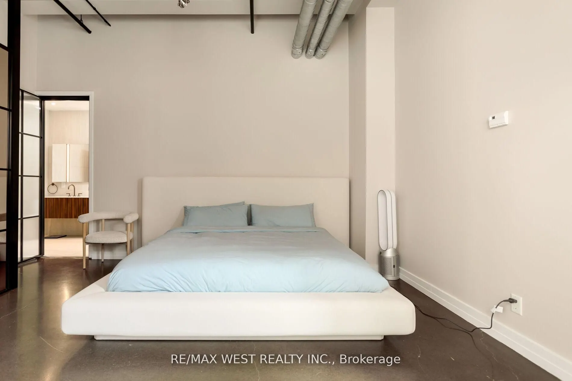 43 Hanna Avenue, #115