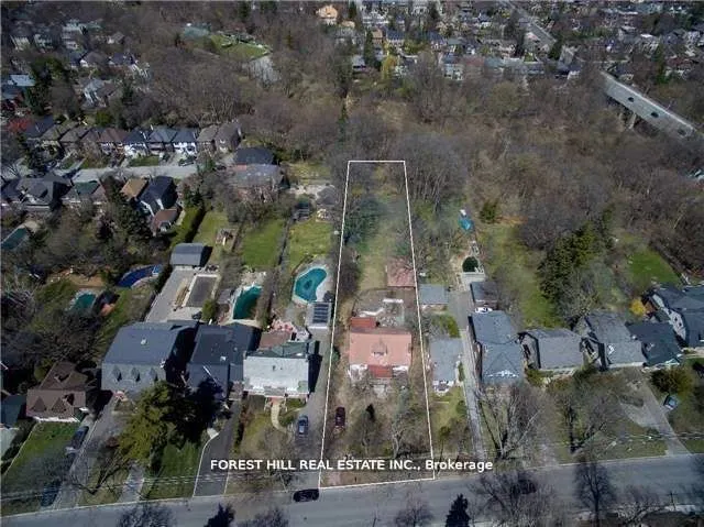 132 Blythwood Road W