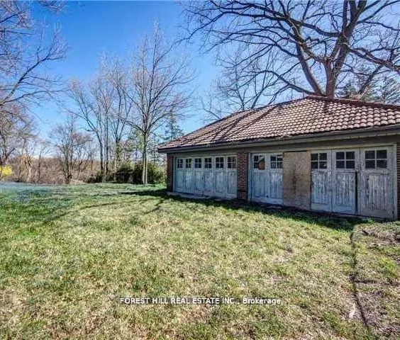 132 Blythwood Road W