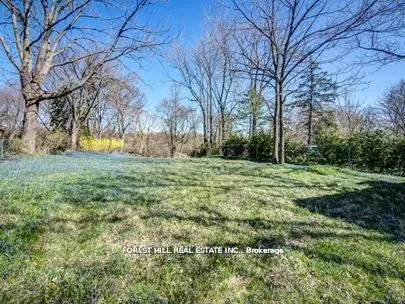 132 Blythwood Road W