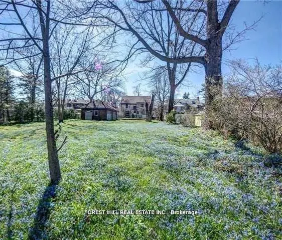 132 Blythwood Road W