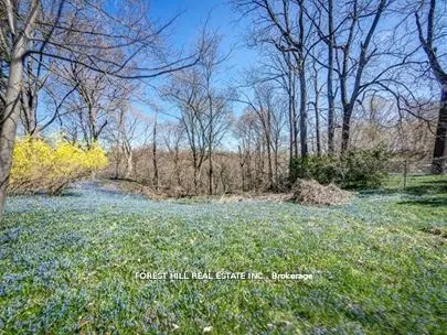 132 Blythwood Road W