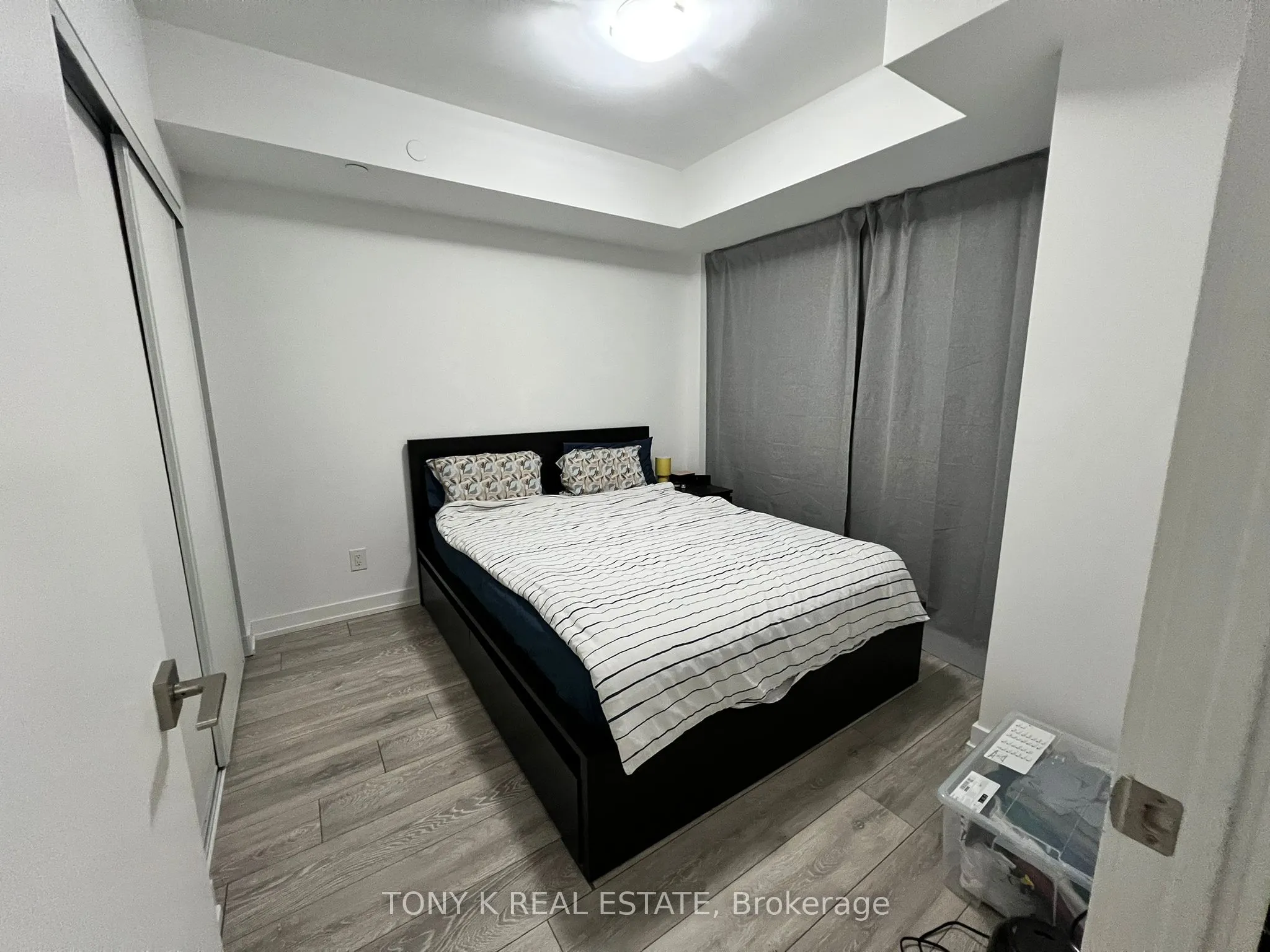 159 Wellesley Street E, #1701