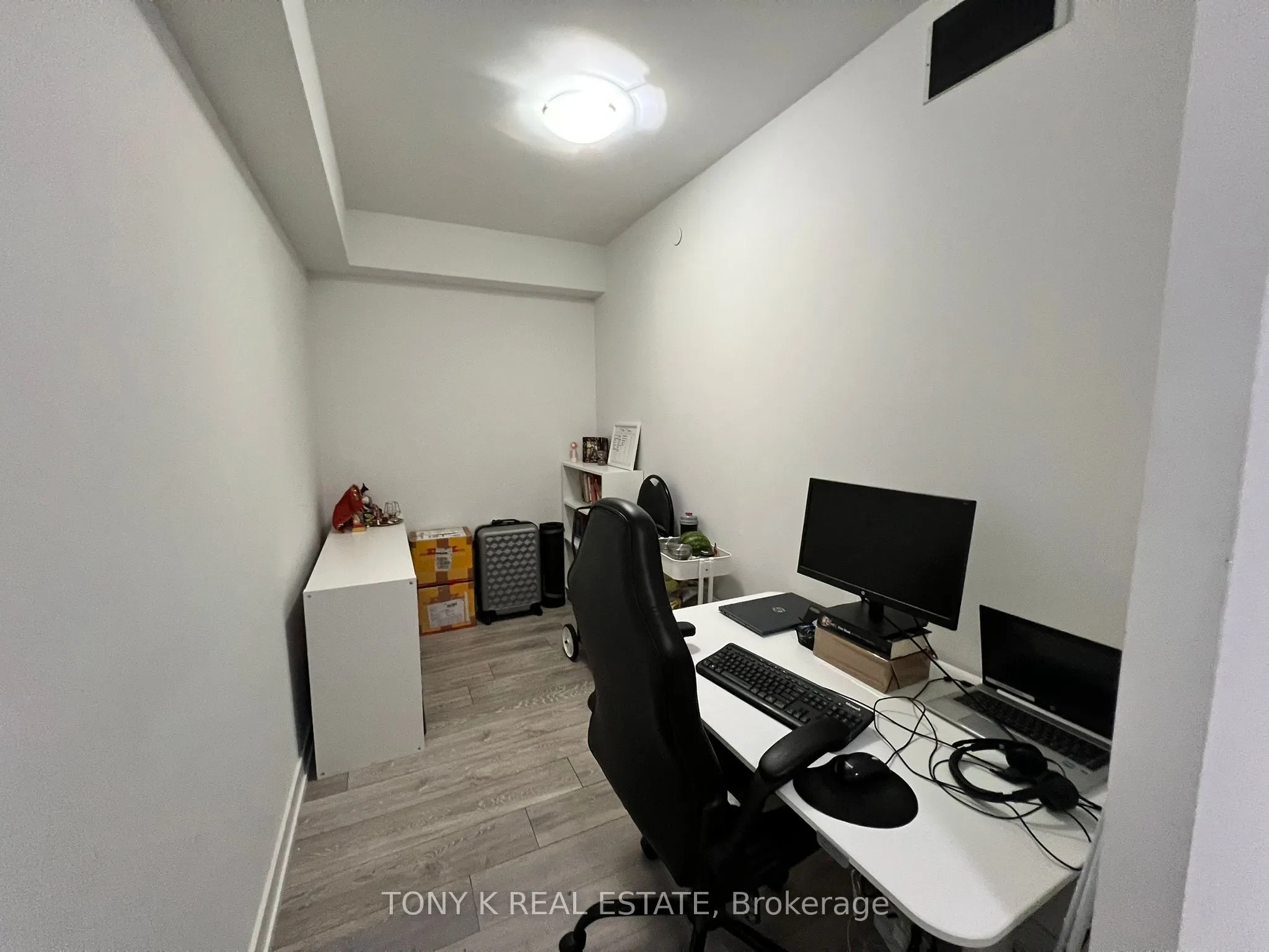 159 Wellesley Street E, #1701