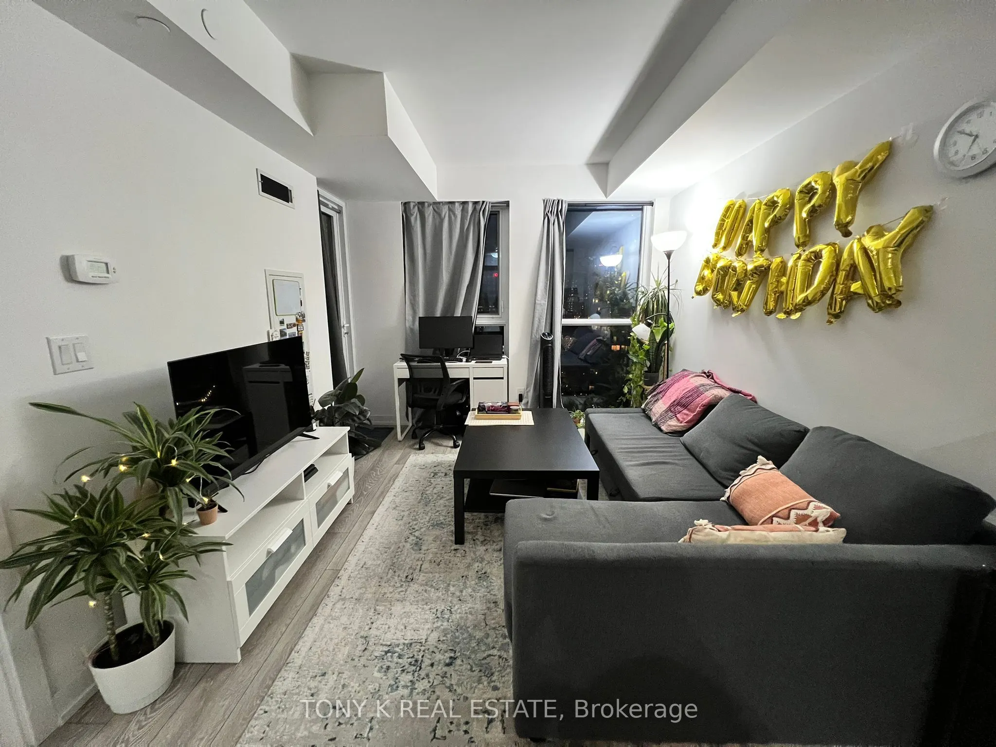 159 Wellesley Street E, #1701