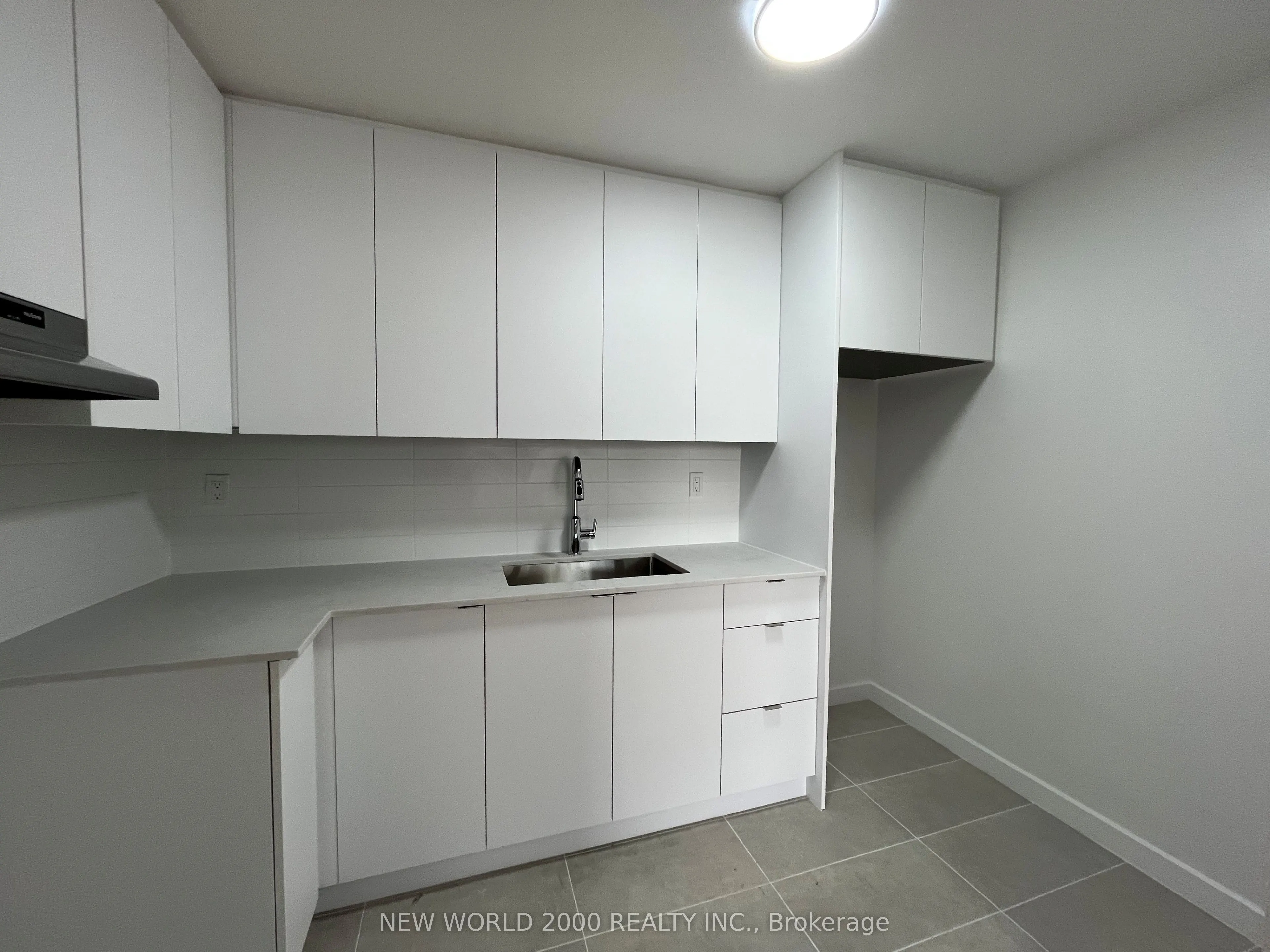 101 Roehampton Avenue, #1503