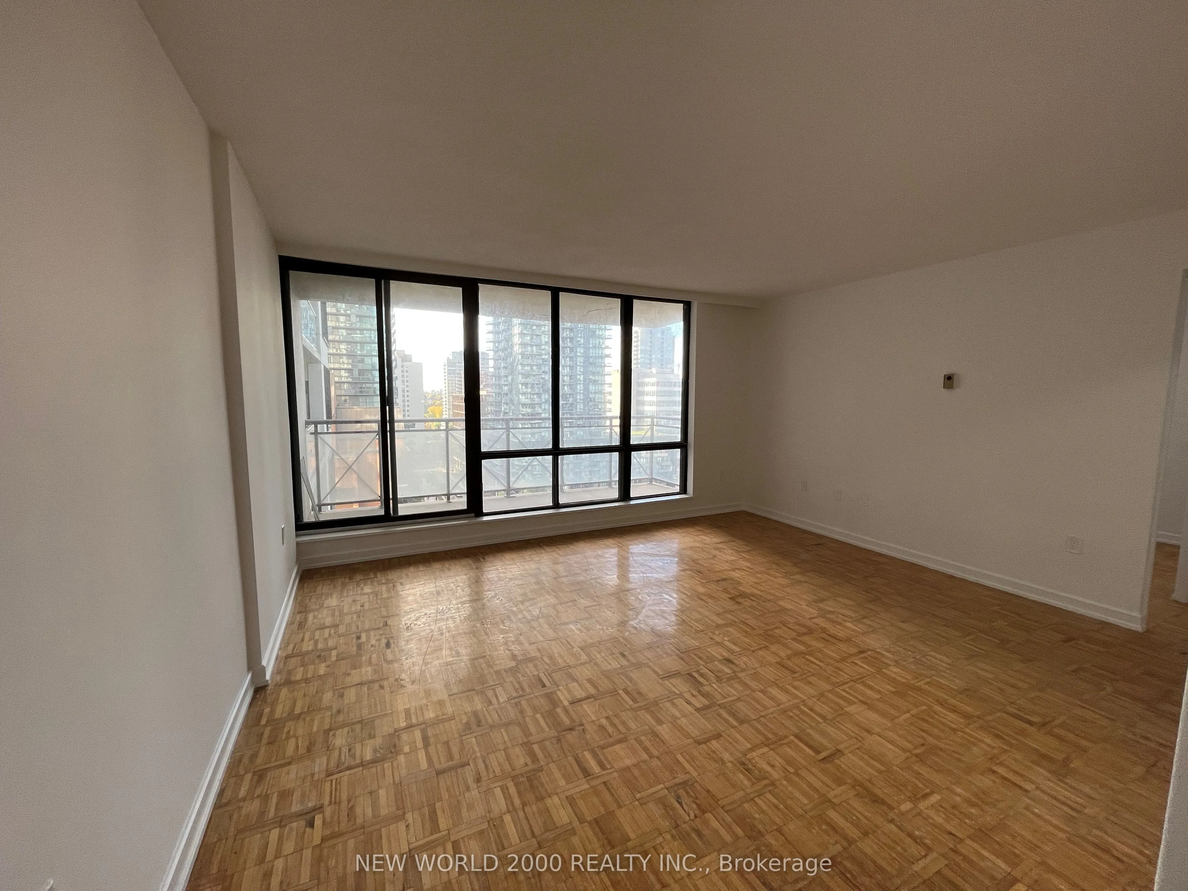 101 Roehampton Avenue, #1503