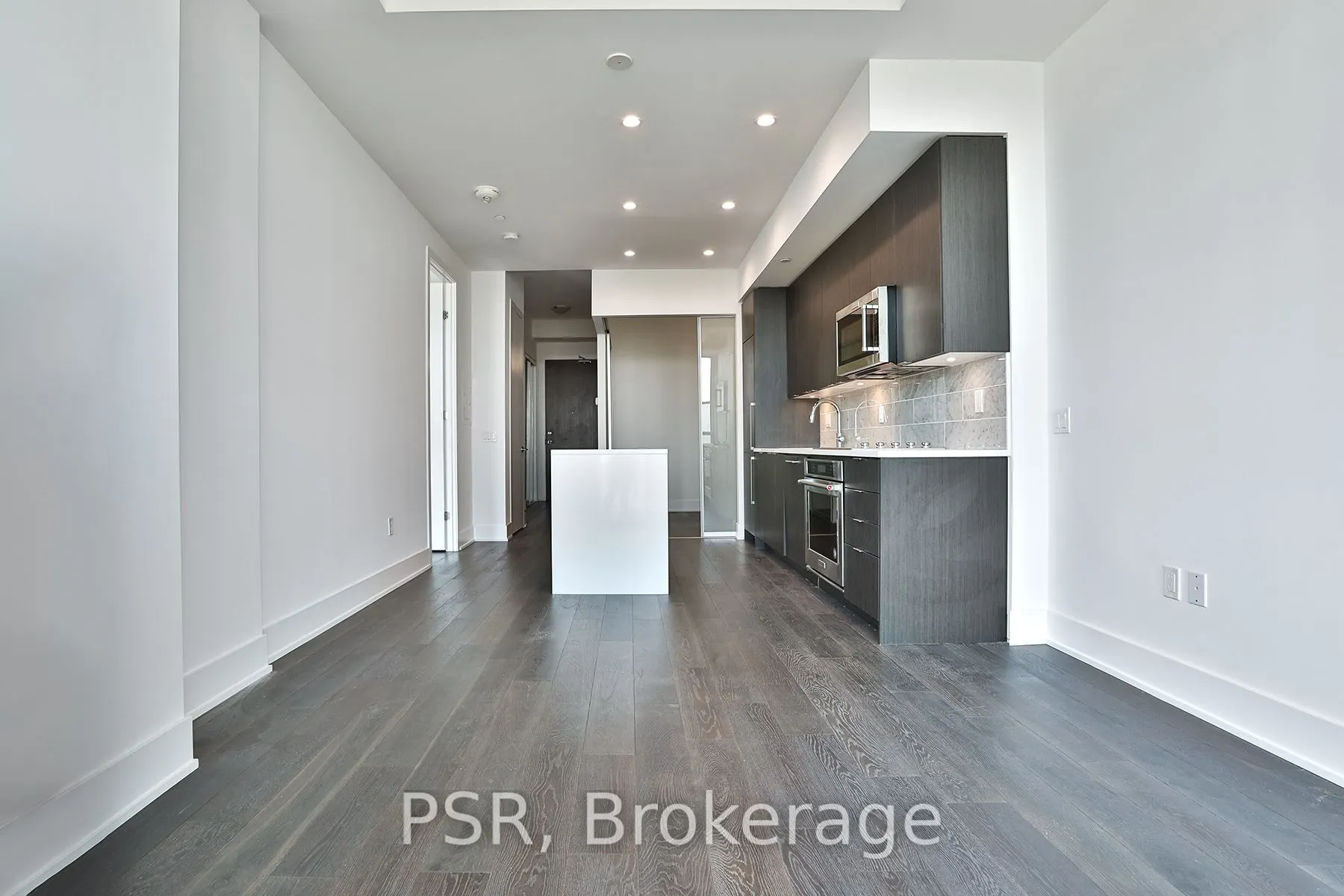 38 Iannuzzi Street, #LPH05