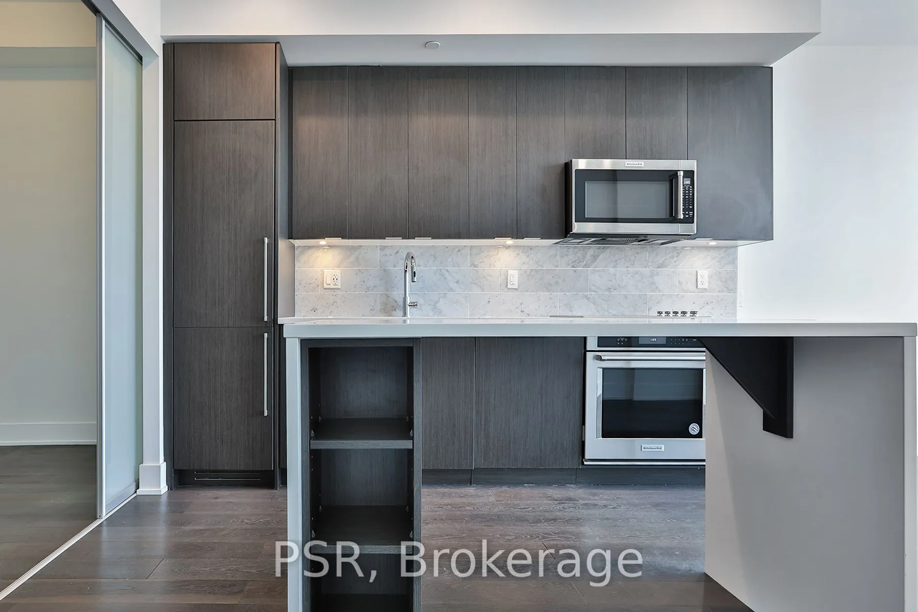 38 Iannuzzi Street, #LPH05