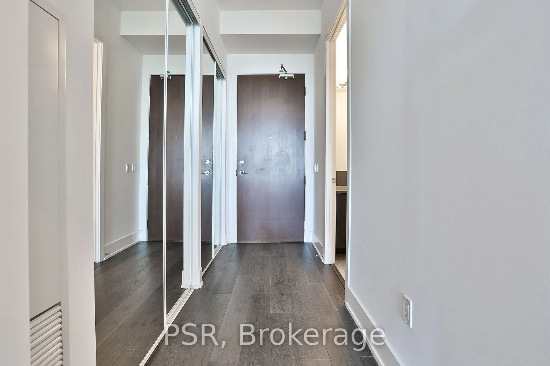 38 Iannuzzi Street, #LPH05