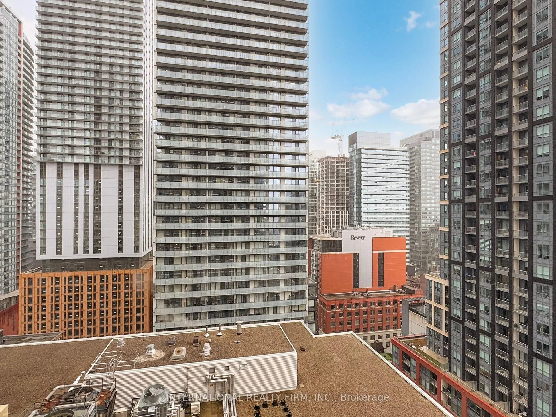 125 Peter Street, #1712