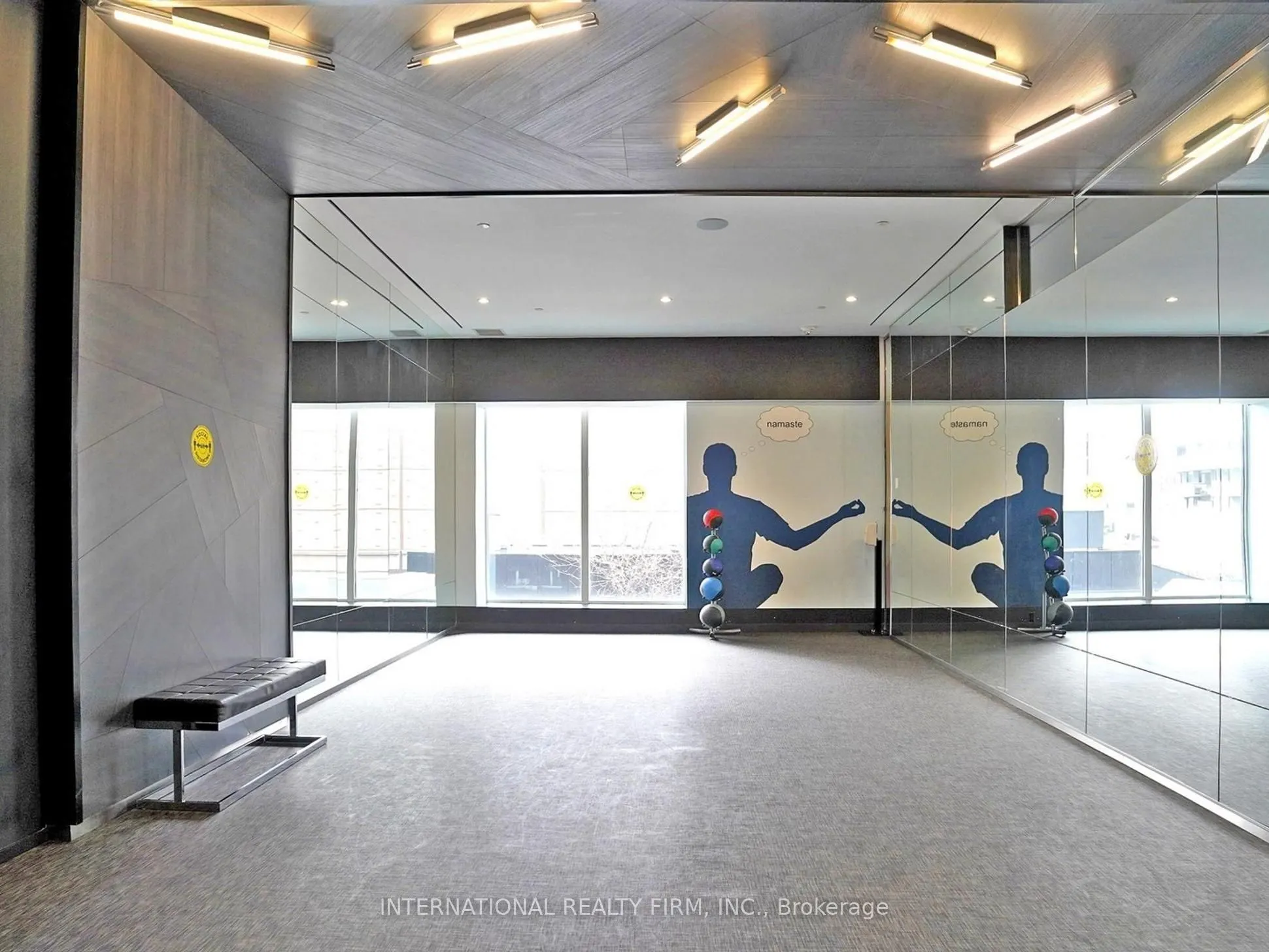 125 Peter Street, #1712