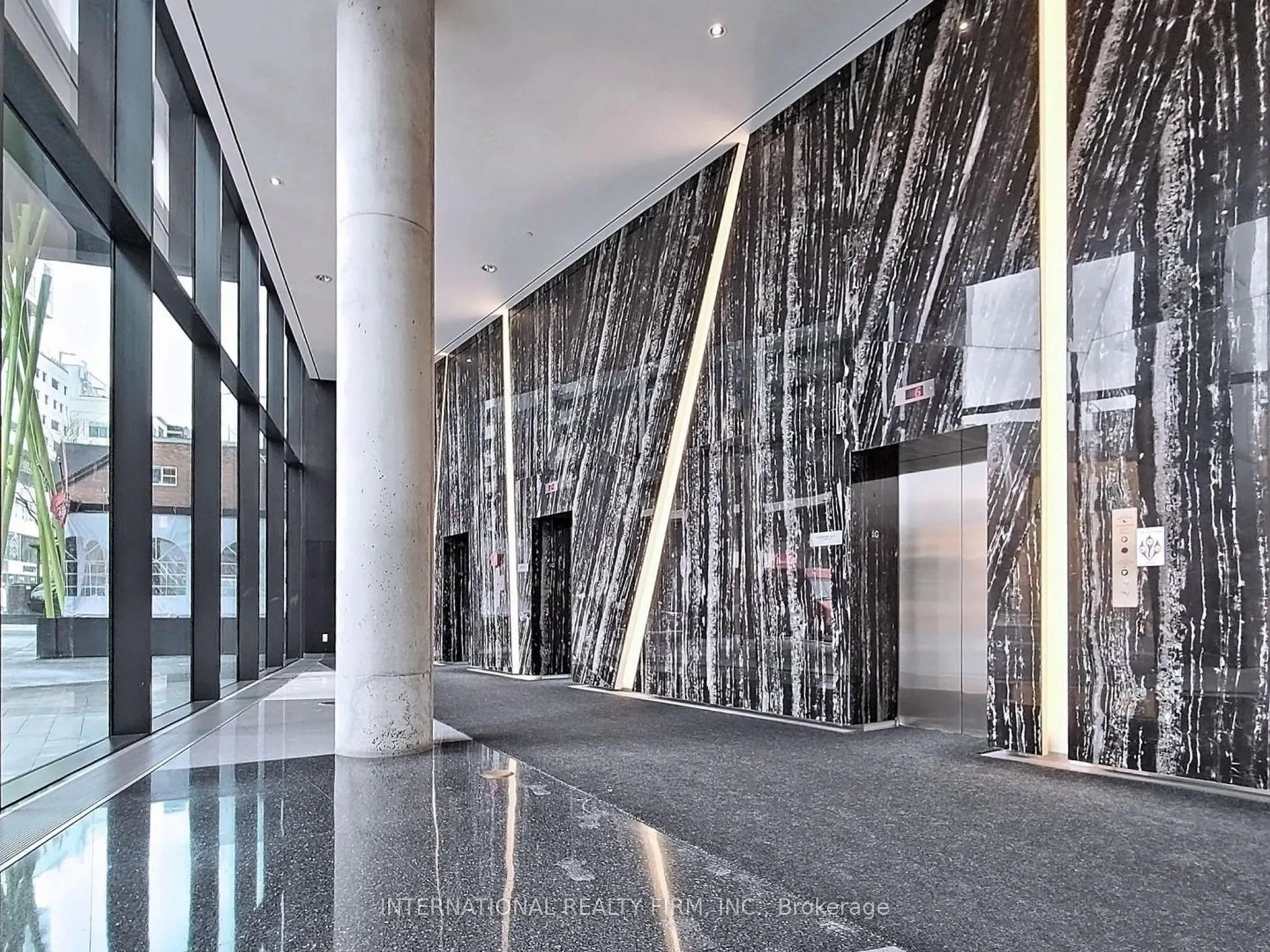 125 Peter Street, #1712