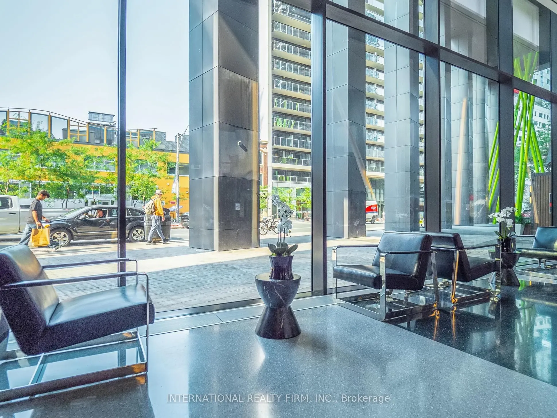 125 Peter Street, #1712