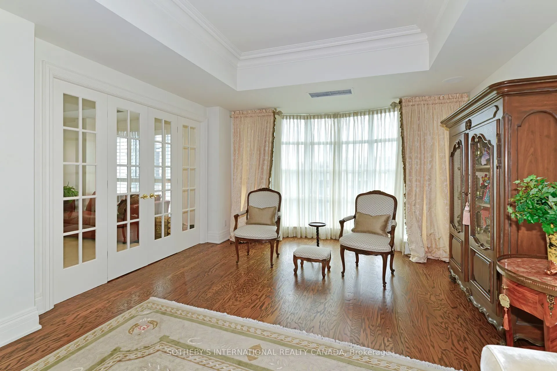 33 Delisle Avenue, #905