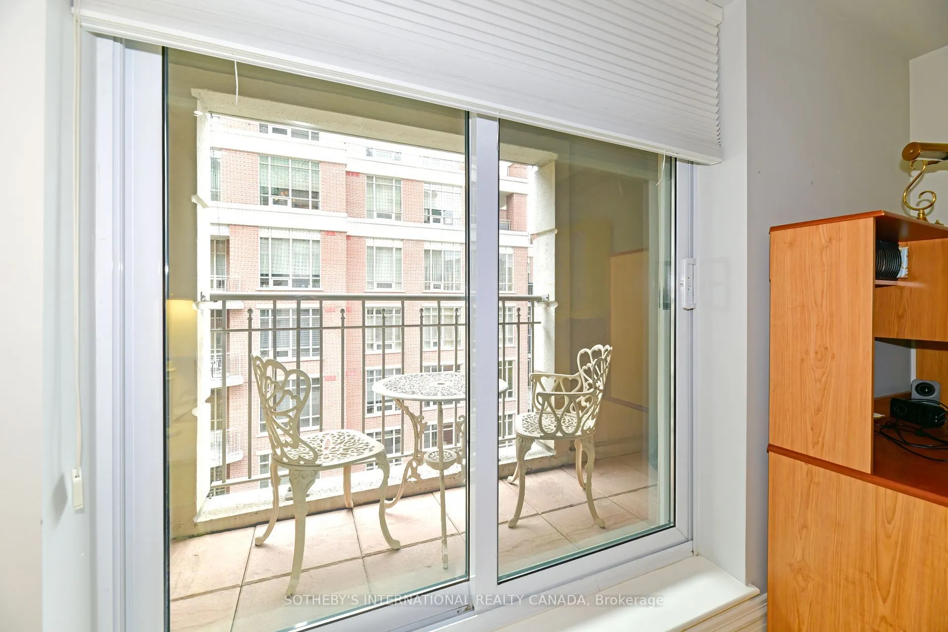 33 Delisle Avenue, #905