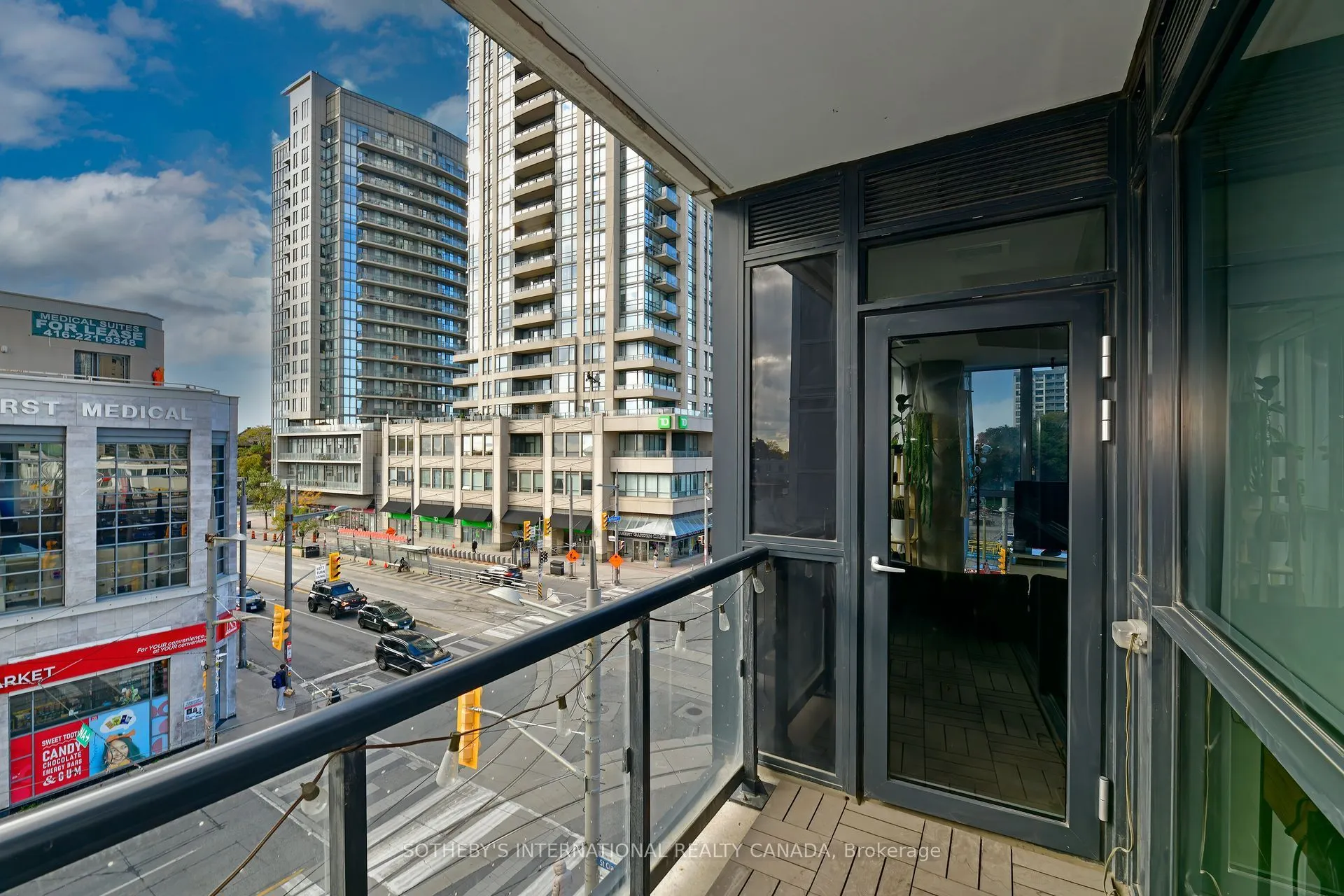 501 St Clair Avenue W, #326