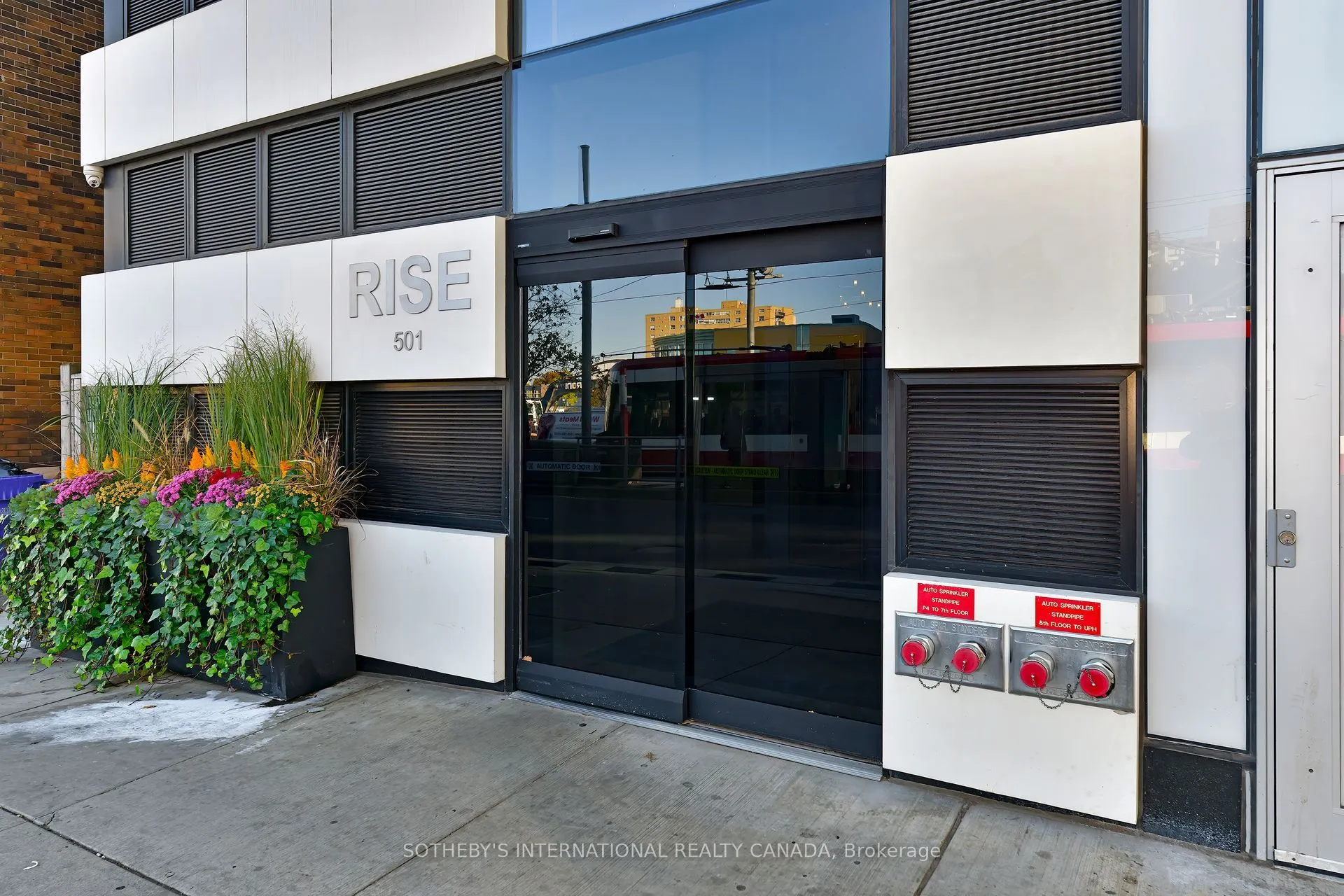 501 St Clair Avenue W, #326