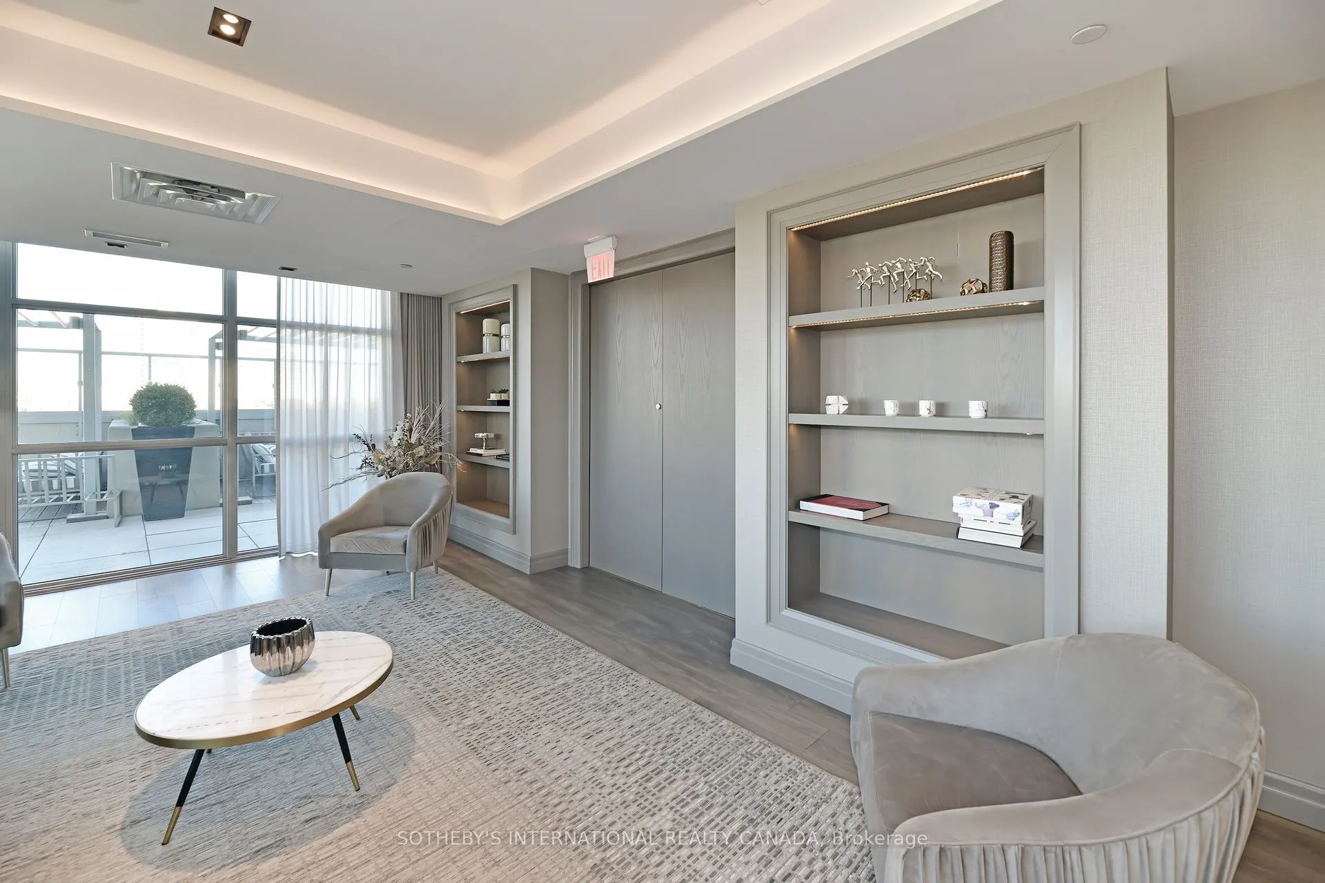 501 St Clair Avenue W, #326