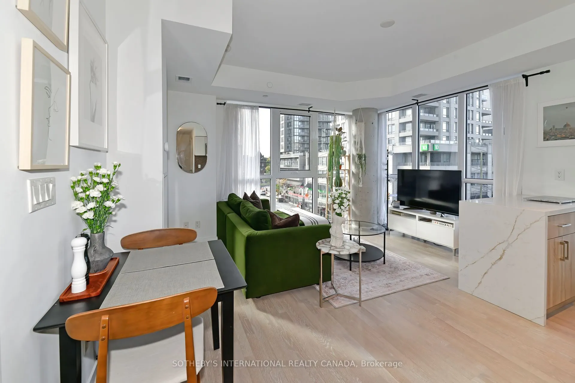 501 St Clair Avenue W, #326