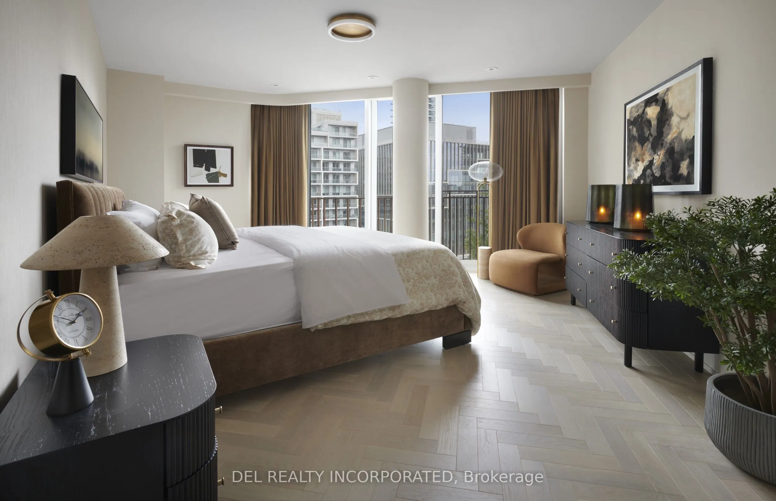 155 Merchants' Wharf, #815